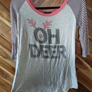 🎉 4 for $25🎉 Oh Deer Cute Holiday Christmas Reindeer T-Shirt Women's Small
